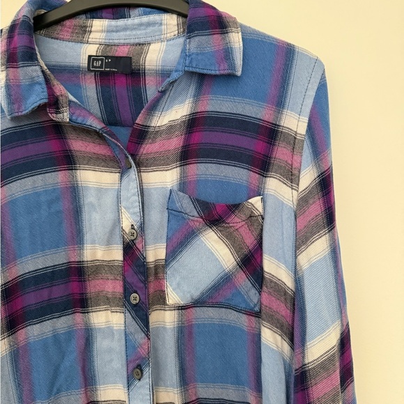 GAP Blue and Purple Plaid Button Down Shirt - Picture 3 of 8